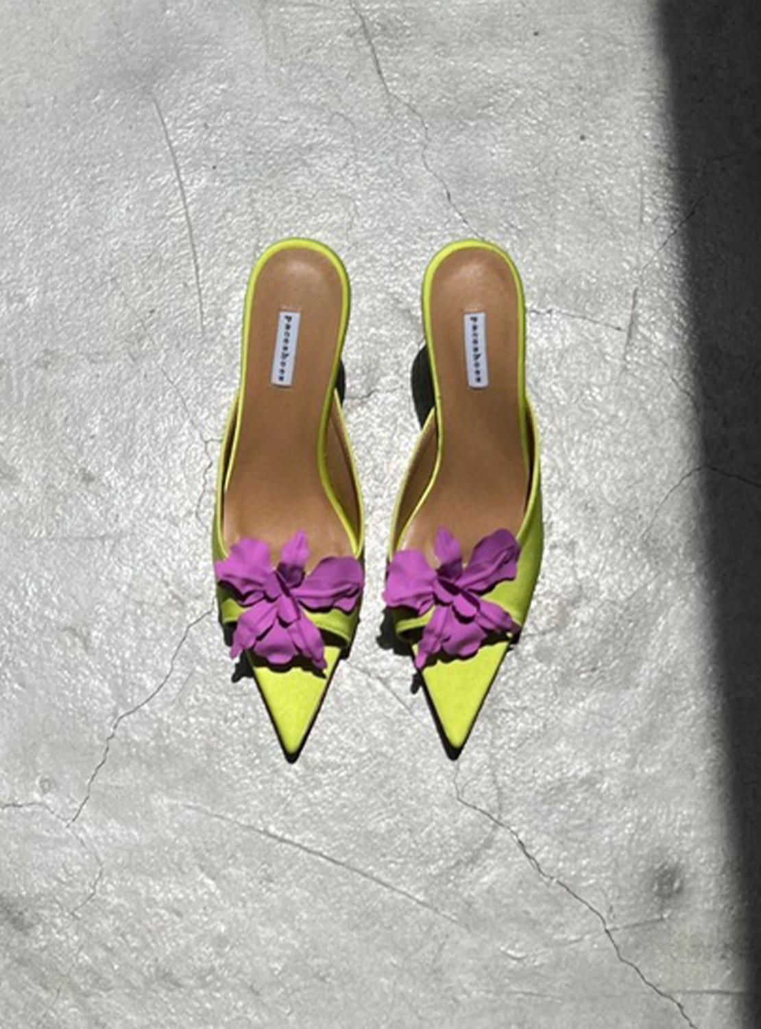 Frida - Purple on Yellow